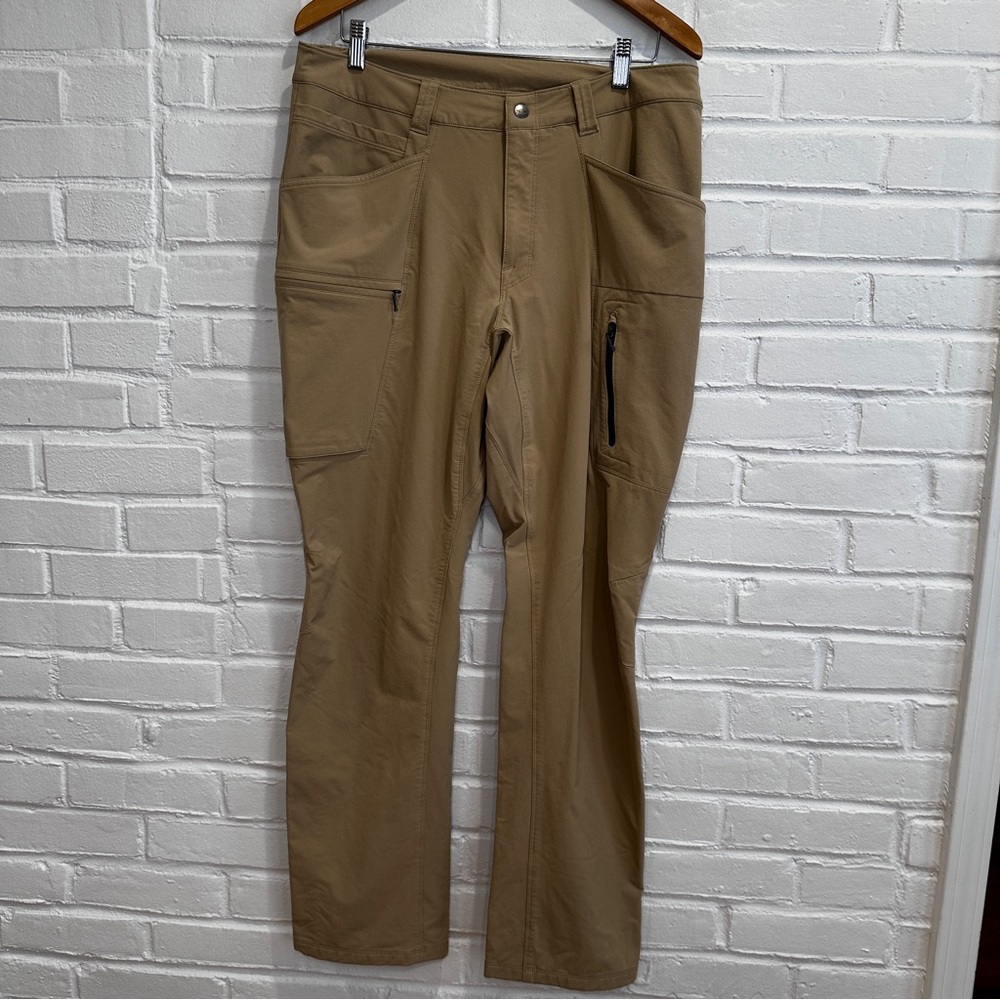 The North Face Retrac Tech Pant Mens 34x32 Tan Khaki Thigh Pockets Durable